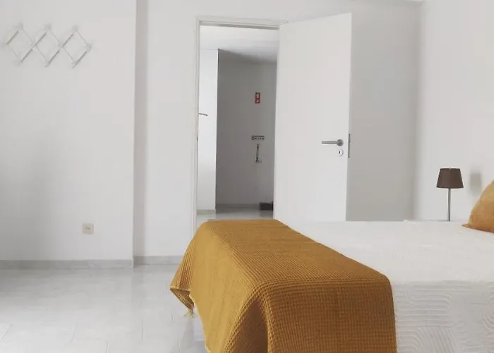 홈스테이 Sueste - Ideal As Suas Ferias *